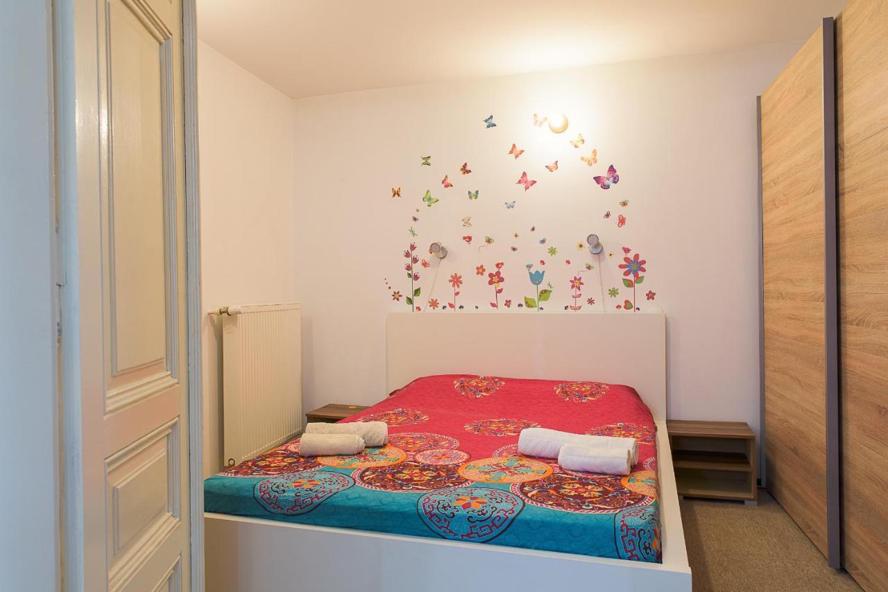 Center Walking Apartment And Room Bukareszt Zewnętrze zdjęcie