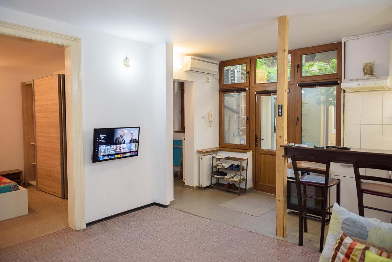Center Walking Apartment And Room Bukareszt Zewnętrze zdjęcie